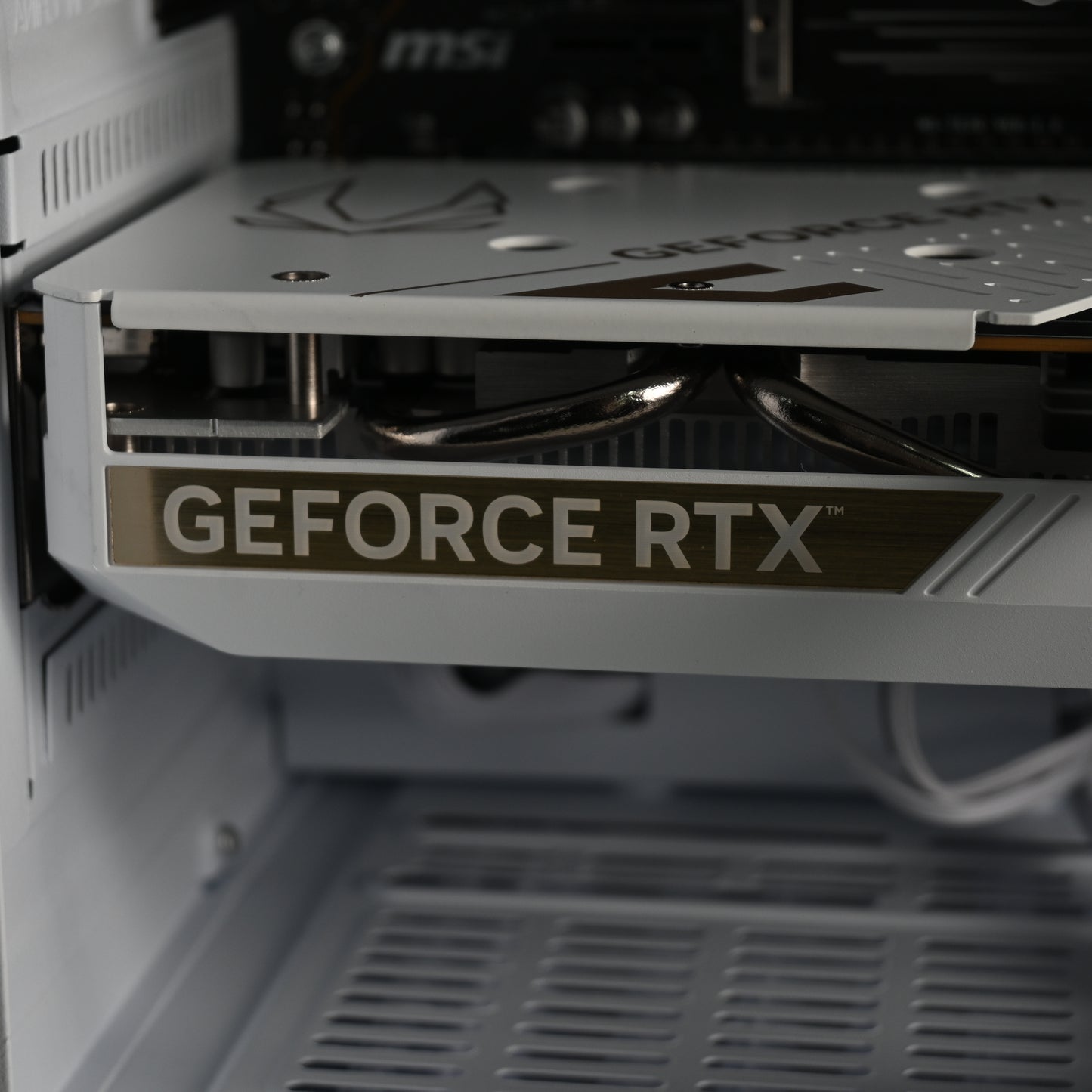 RYZEN 5 7500F | RTX 5060 | Liquid Cooled White Rgb Gaming Pc