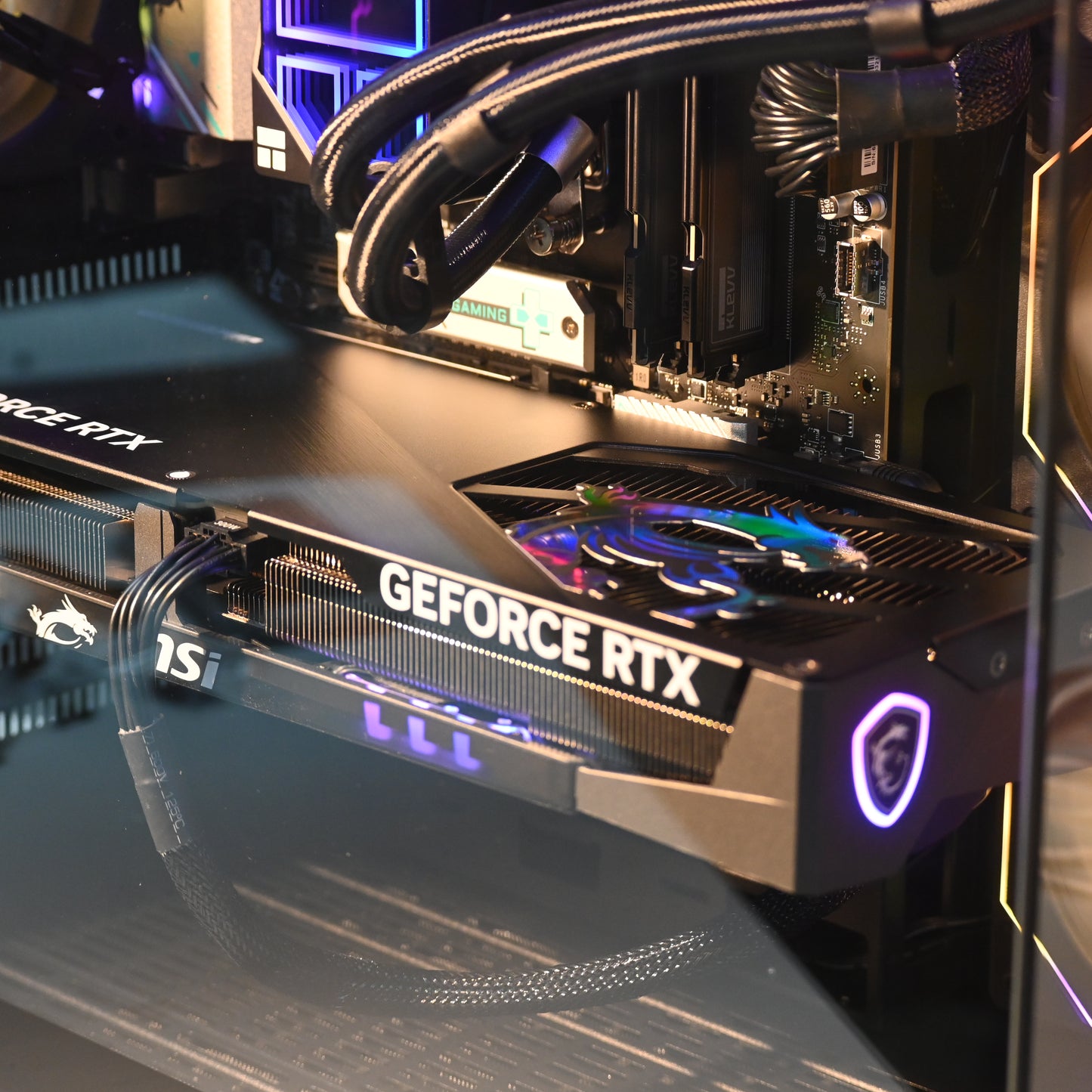 RYZEN 7 9800x3d | RTX 5070 |360 Liquid Cooled RGB Gaming PC