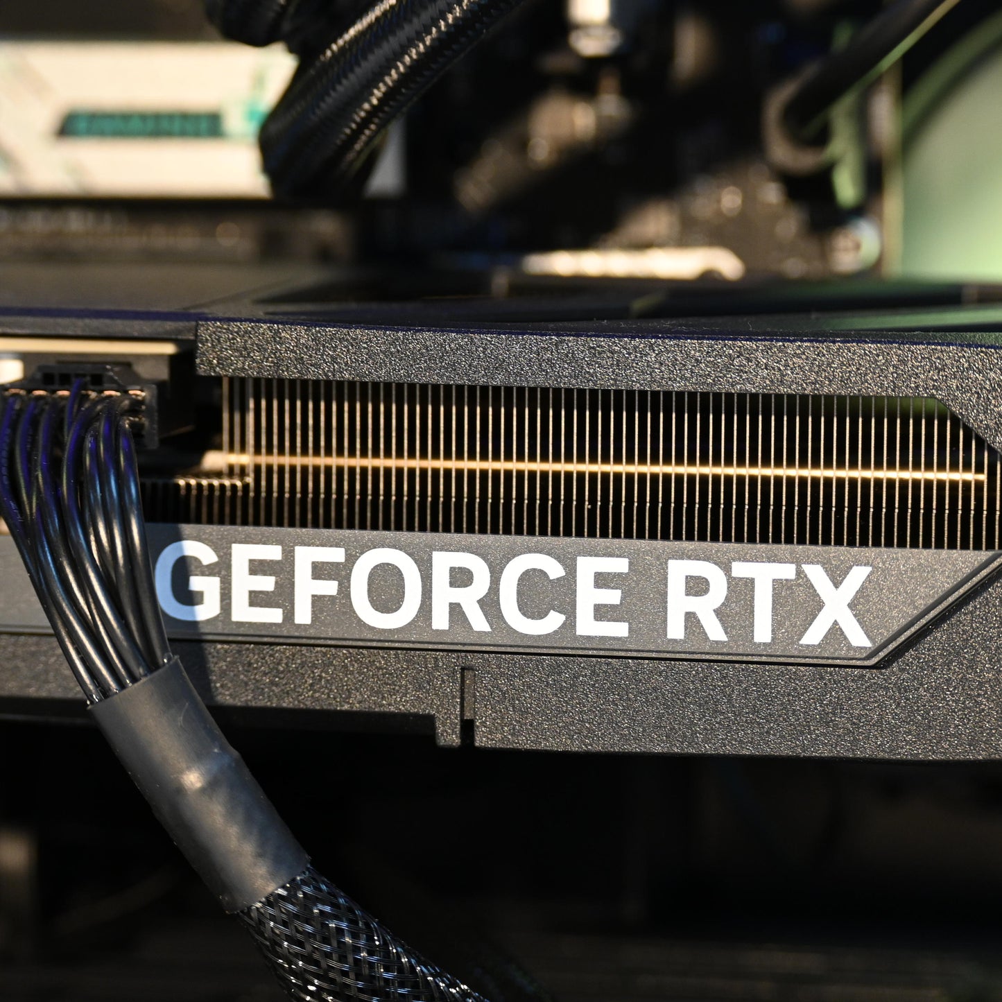 RYZEN 7 7800X3D | RTX 5070 | High-End Liquid Cooled Gaming Pc