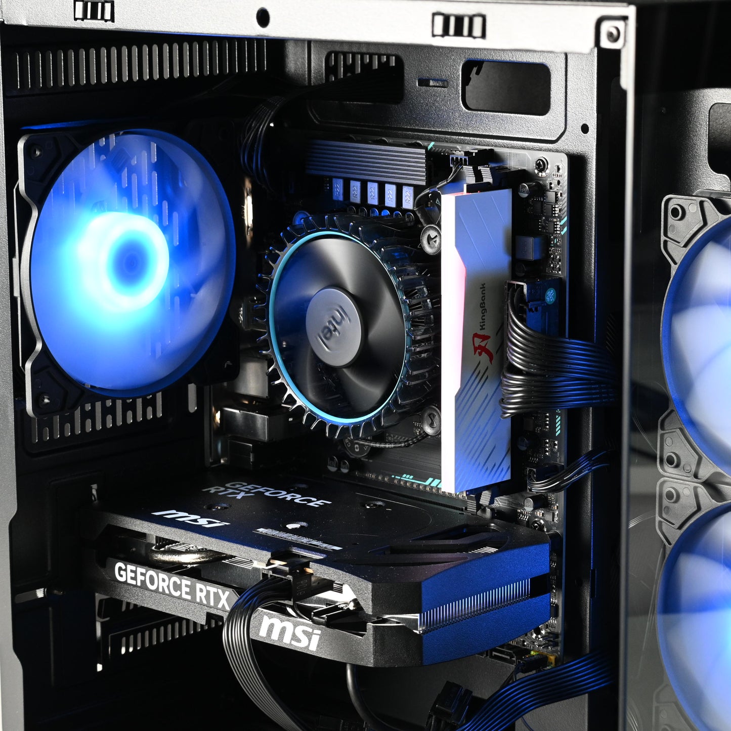 INTEL i5 12400F | RTX 5060