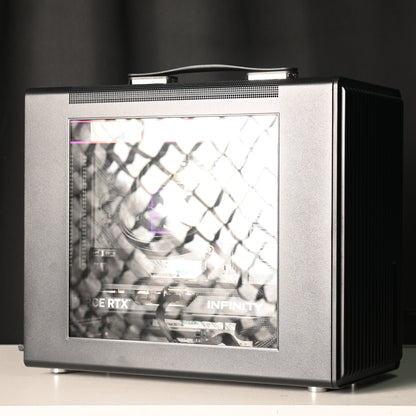 RYZEN 7 9800X3D | RTX 5070 Compact / portable Gaming Pc