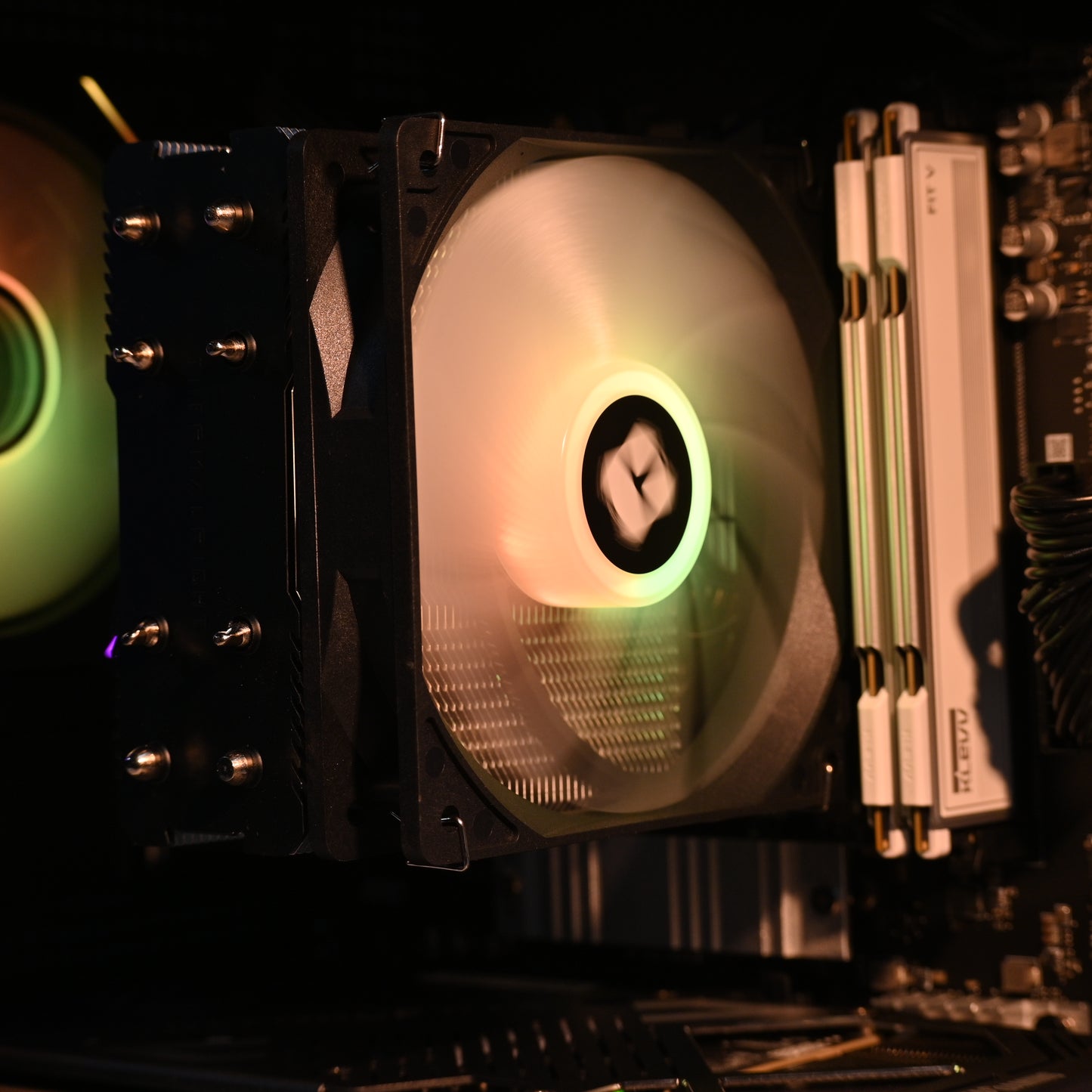 Ryzen 5 7500F | RTX 5070 | Gaming PC